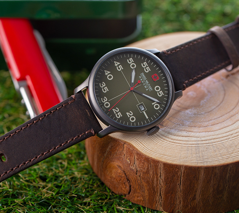 SWISS MILITARY HANOWA 腕時計 レザー スイス - 腕時計(アナログ)
